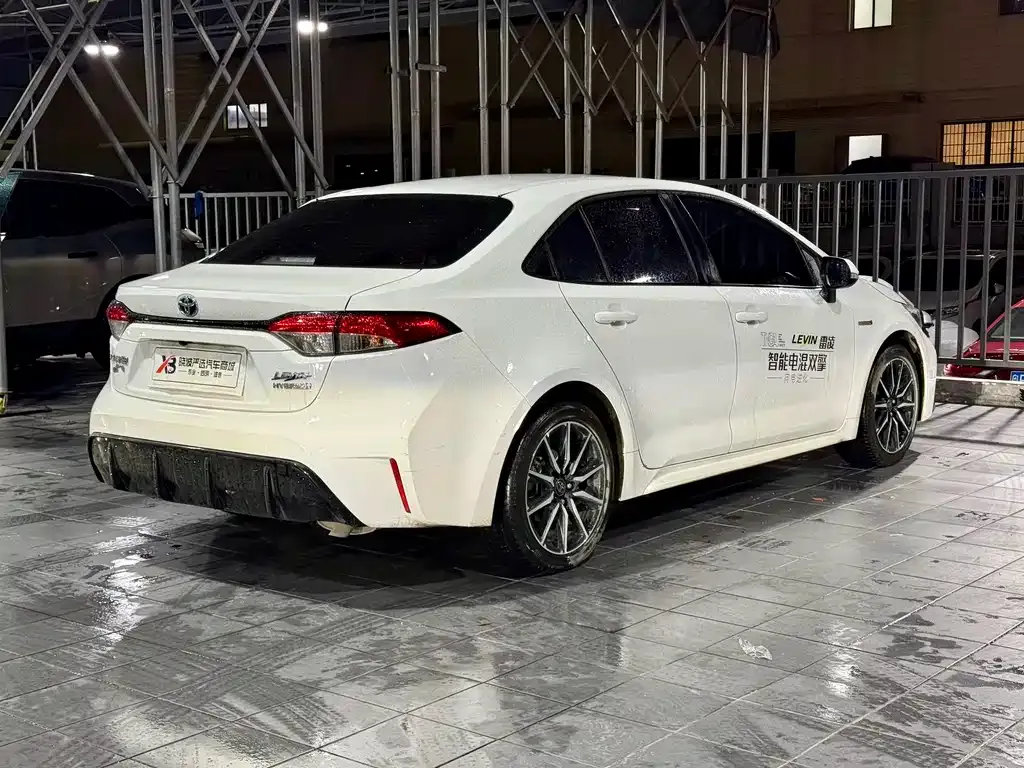 Toyota Levin — фото 10