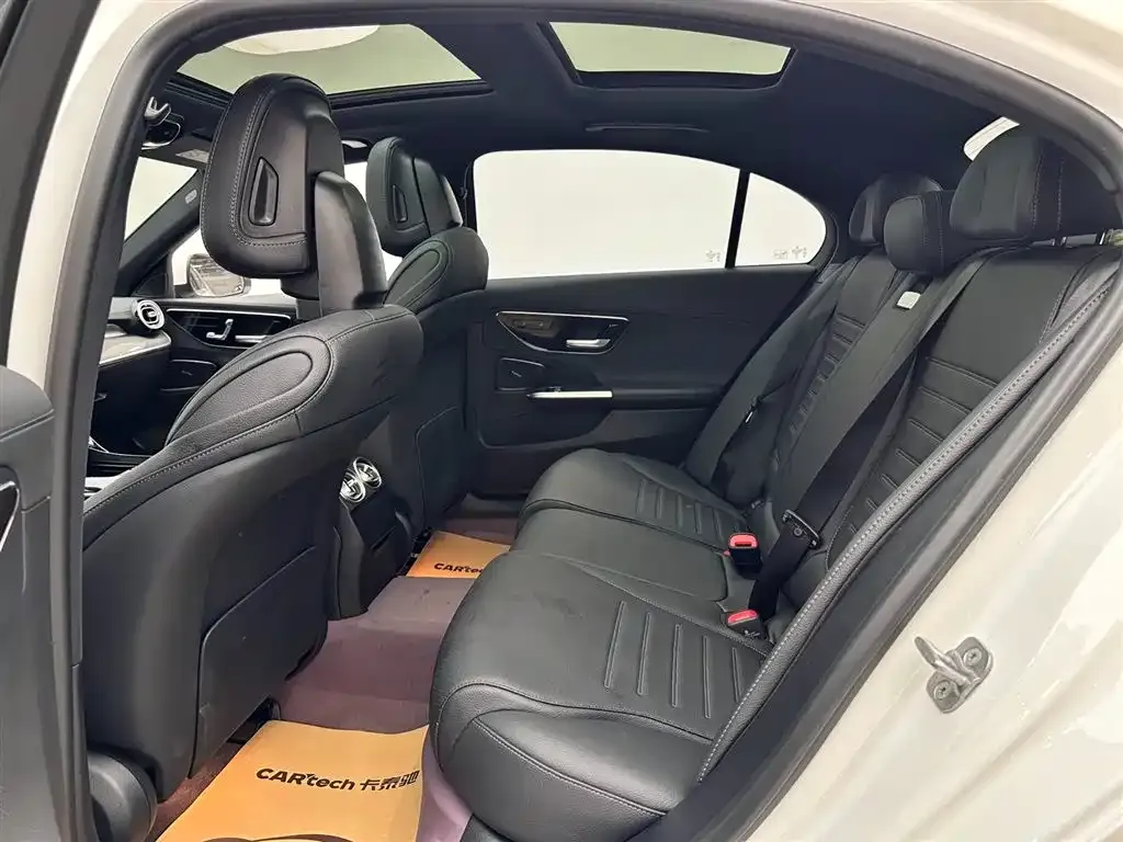 Mercedes-Benz C-Class 2024 из CN, фото 8