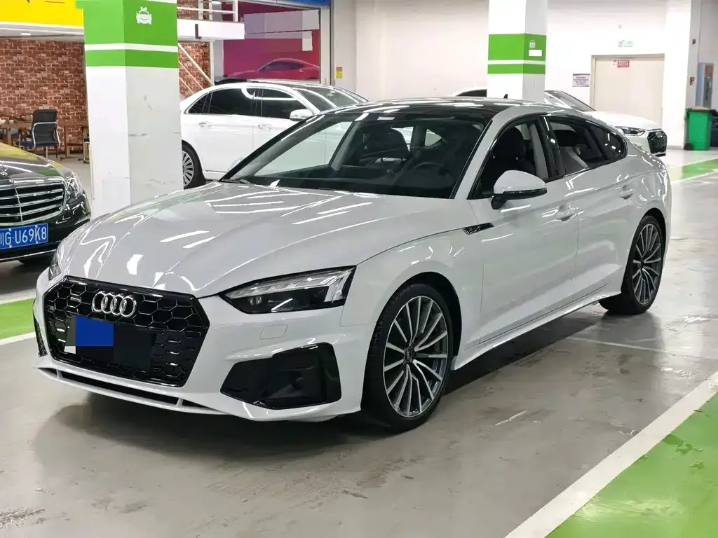 Audi A5 (Import) 2023 из CN, фото 1