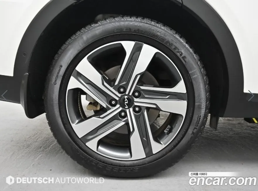 Kia Sorento — фото 7