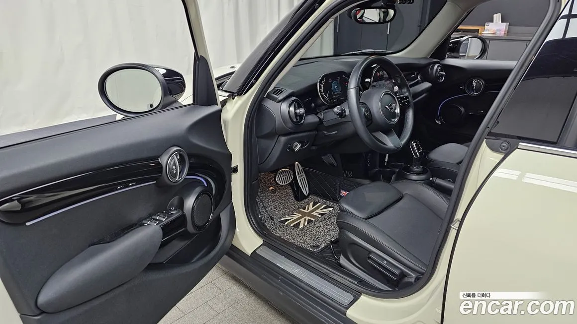 Mini Cooper 2022 из KR, фото 8