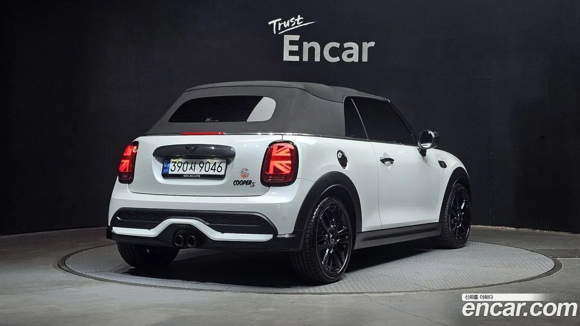Mini Cooper Convertible 2024 из KR, фото 8