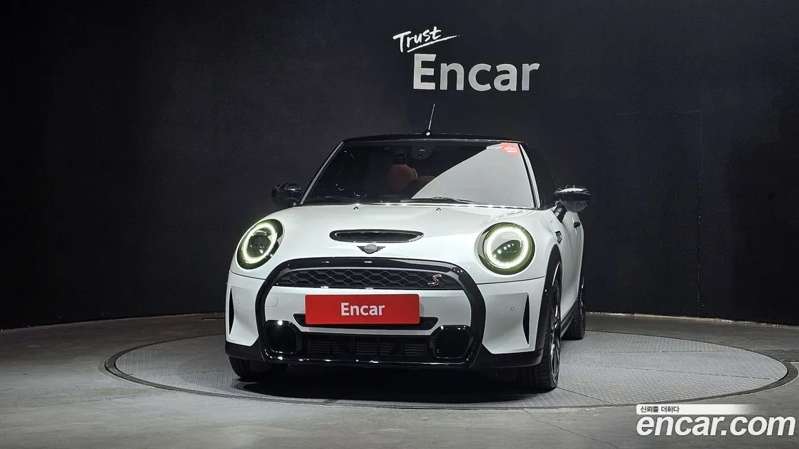 Mini Cooper Convertible 2024 из KR, фото 4