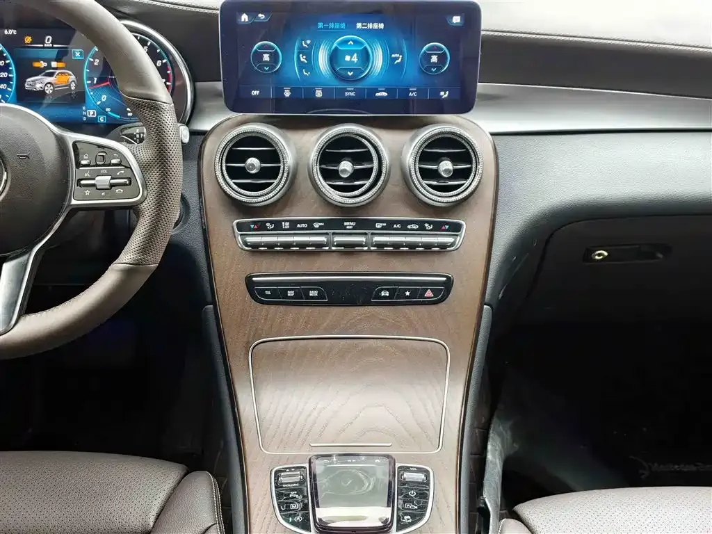 Mercedes-Benz GLC 2023 из CN, фото 9