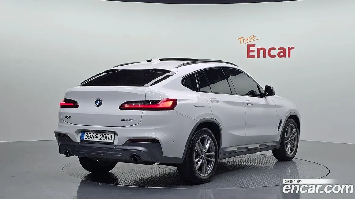 BMW X4 — фото 9