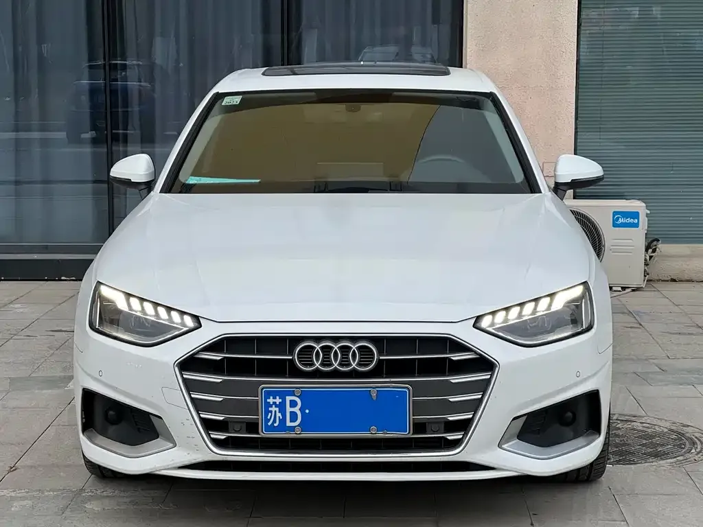 Audi A4L 2021 из CN, фото 7
