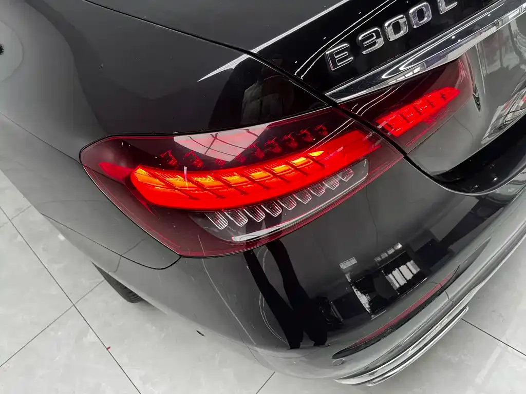 Mercedes-Benz E-Class 2022 из CN, фото 5