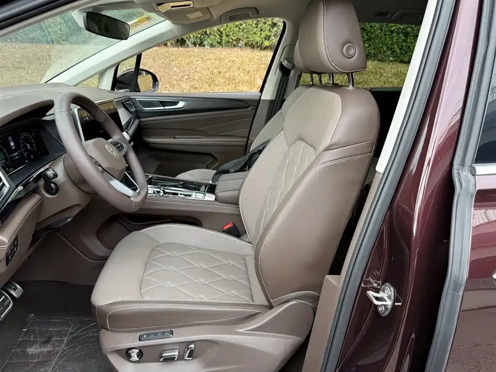 Volkswagen Viloran 2024 из CN, фото 8
