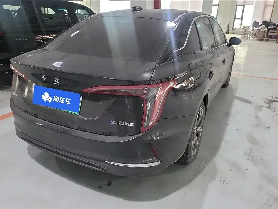 Hongqi E-QM5 — фото 8