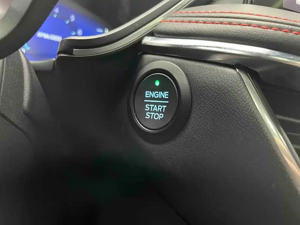Ford Escape 2023 из CN, фото 2