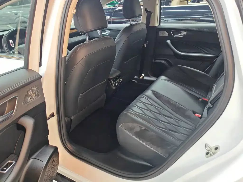Roewe D7 2023 из CN, фото 2