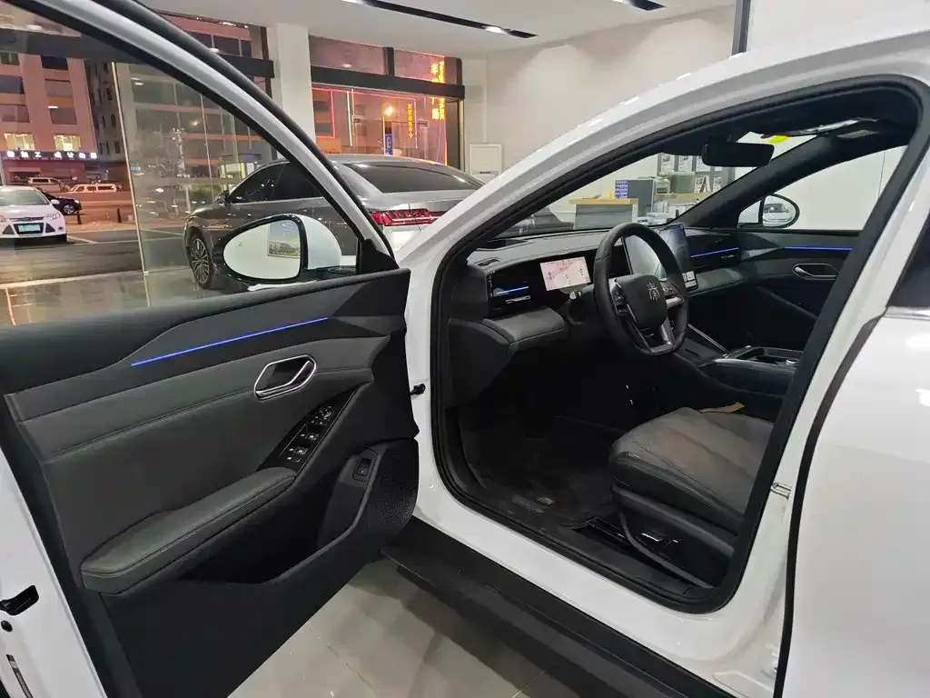 BYD Qin L 2025 из CN, фото 8