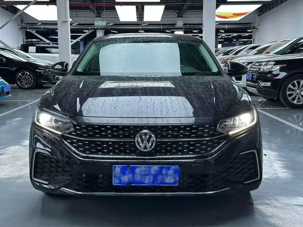 Volkswagen Passat — фото 7