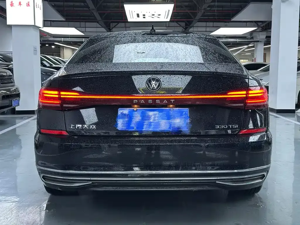 Volkswagen Passat — фото 9