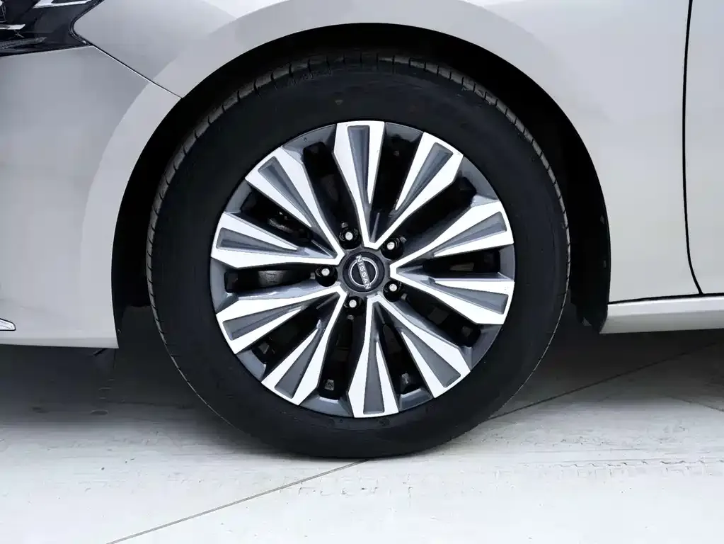 Nissan Teana — фото 3
