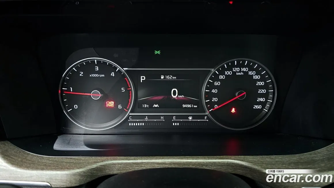 Kia Sorento — фото 8
