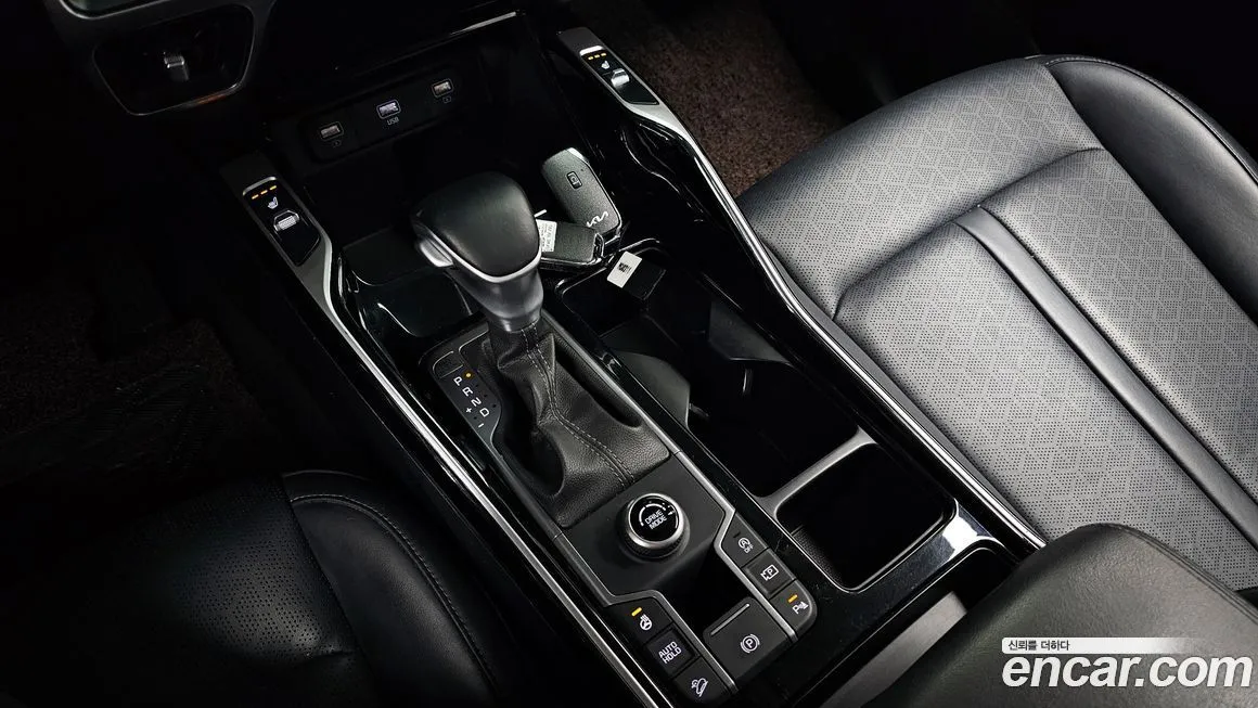 Kia Sorento — фото 6