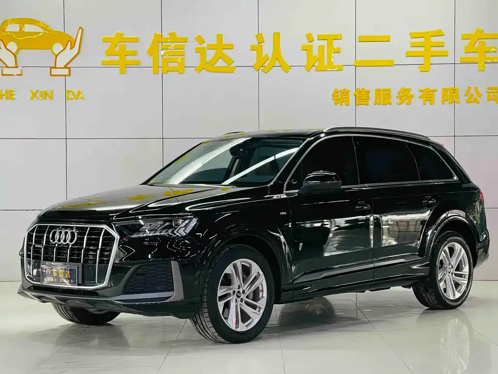 Audi Q7 2023 из CN, фото 1