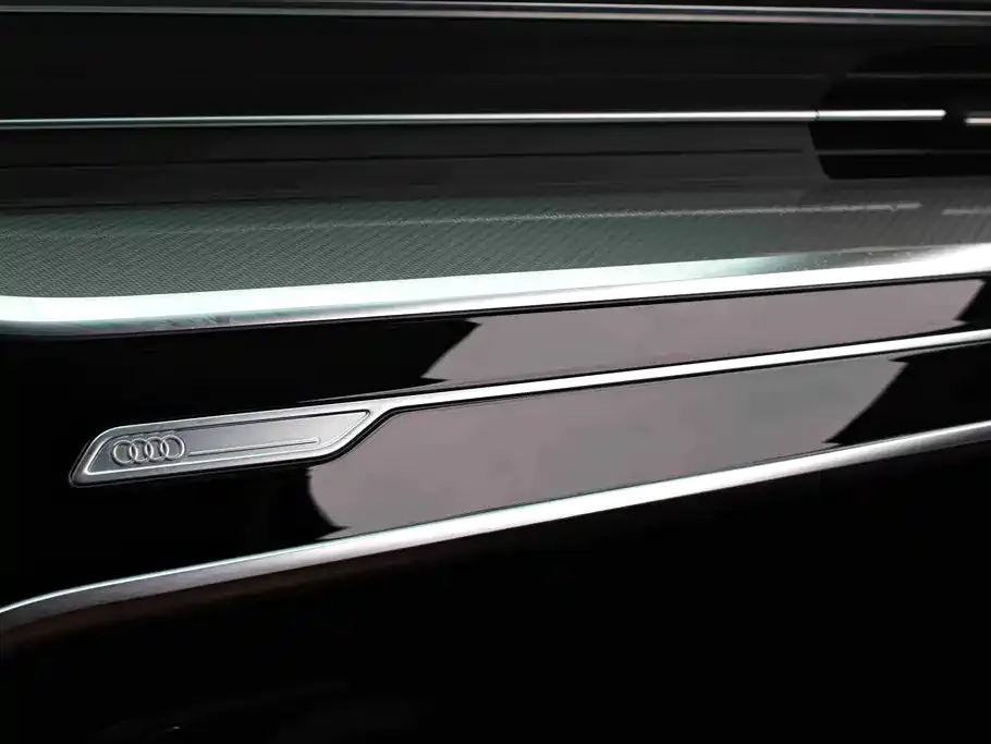 Audi A6L — фото 5