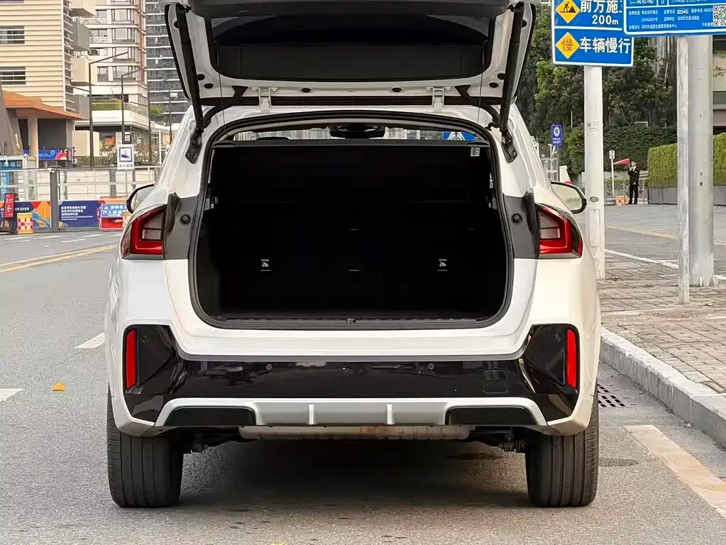 BMW X1 2025 из CN, фото 3