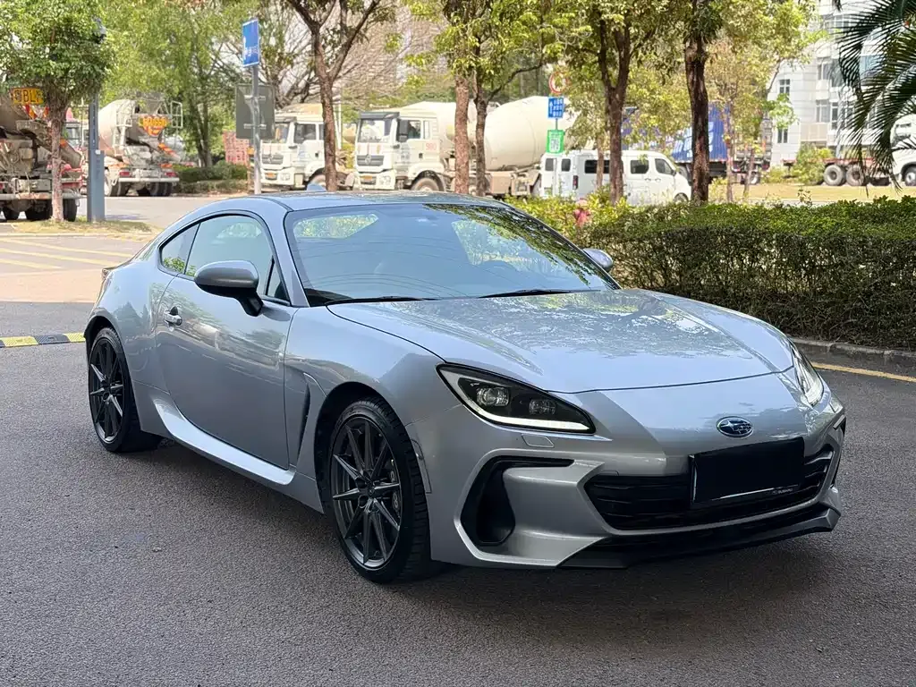 Subaru BRZ 2023 из CN, фото 7