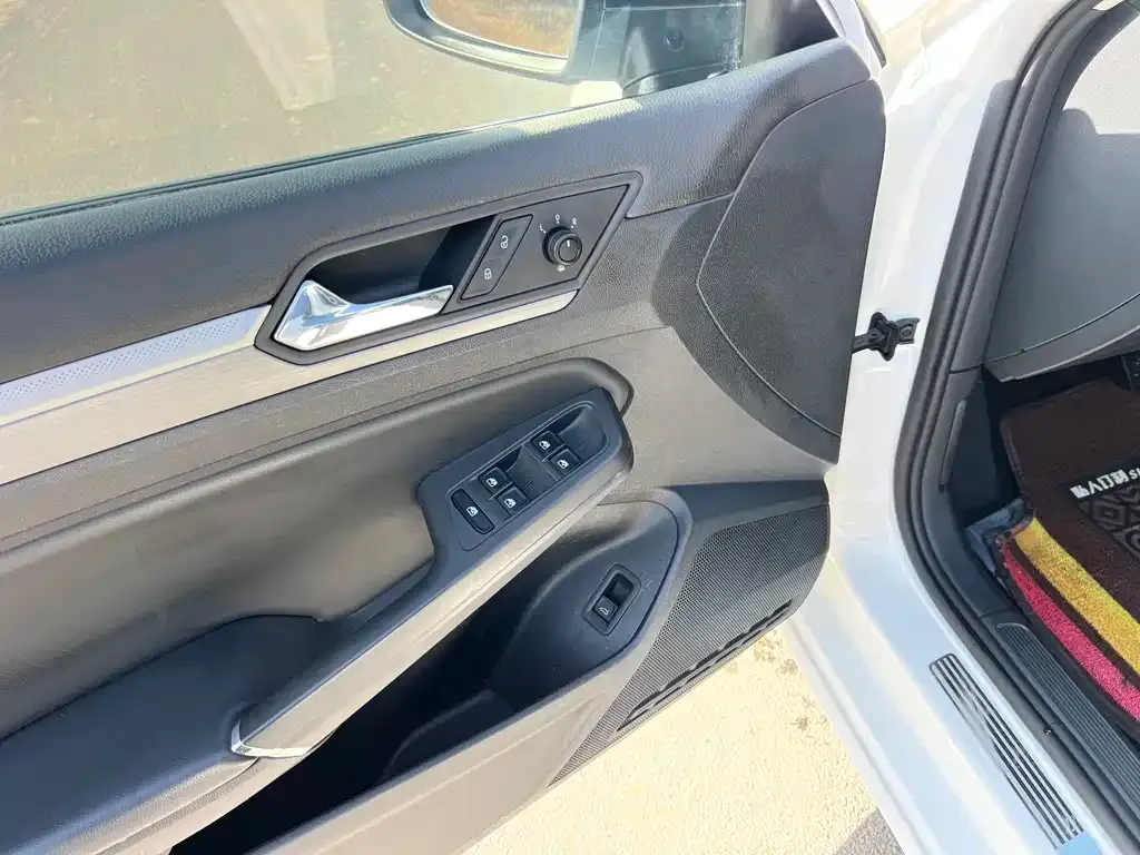 Volkswagen Lamando 2021 из CN, фото 4