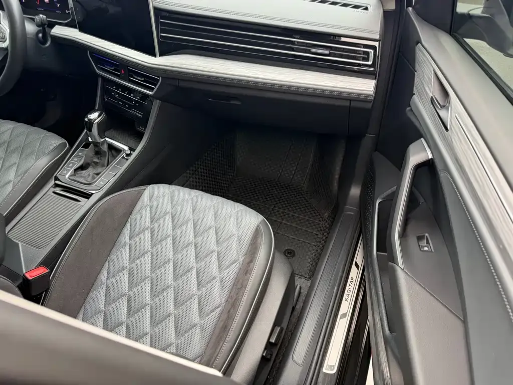 Volkswagen Sagitar 2023 из CN, фото 9