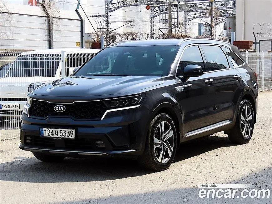 Kia Sorento — фото 9