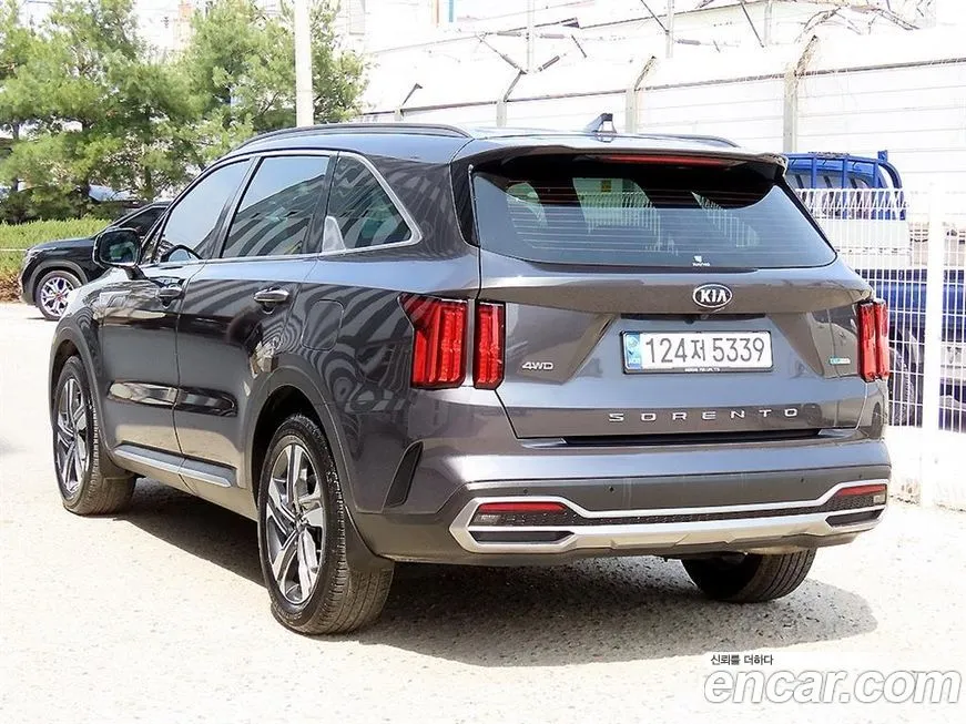 Kia Sorento — фото 4