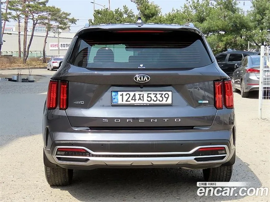 Kia Sorento — фото 5