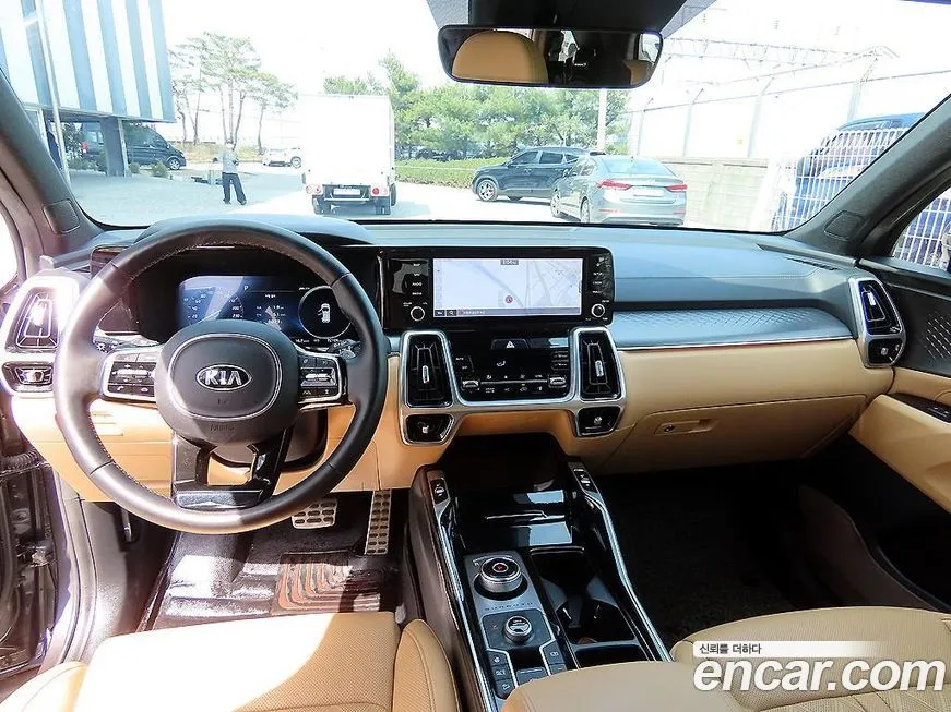 Kia Sorento — фото 7