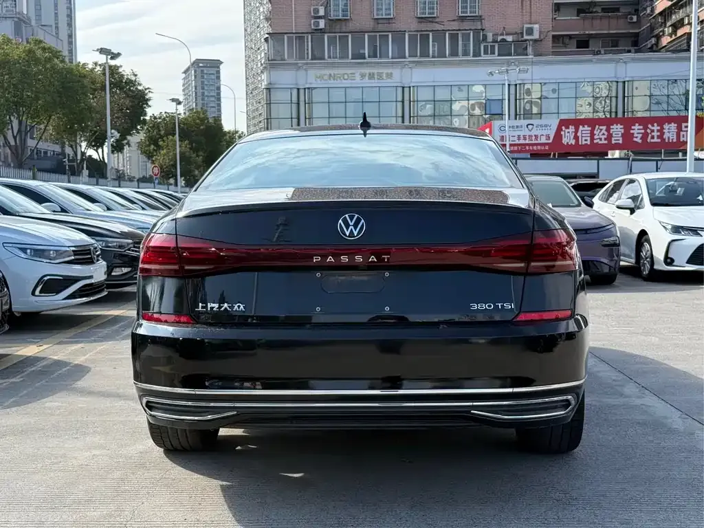 Volkswagen Passat 2024 из CN, фото 5
