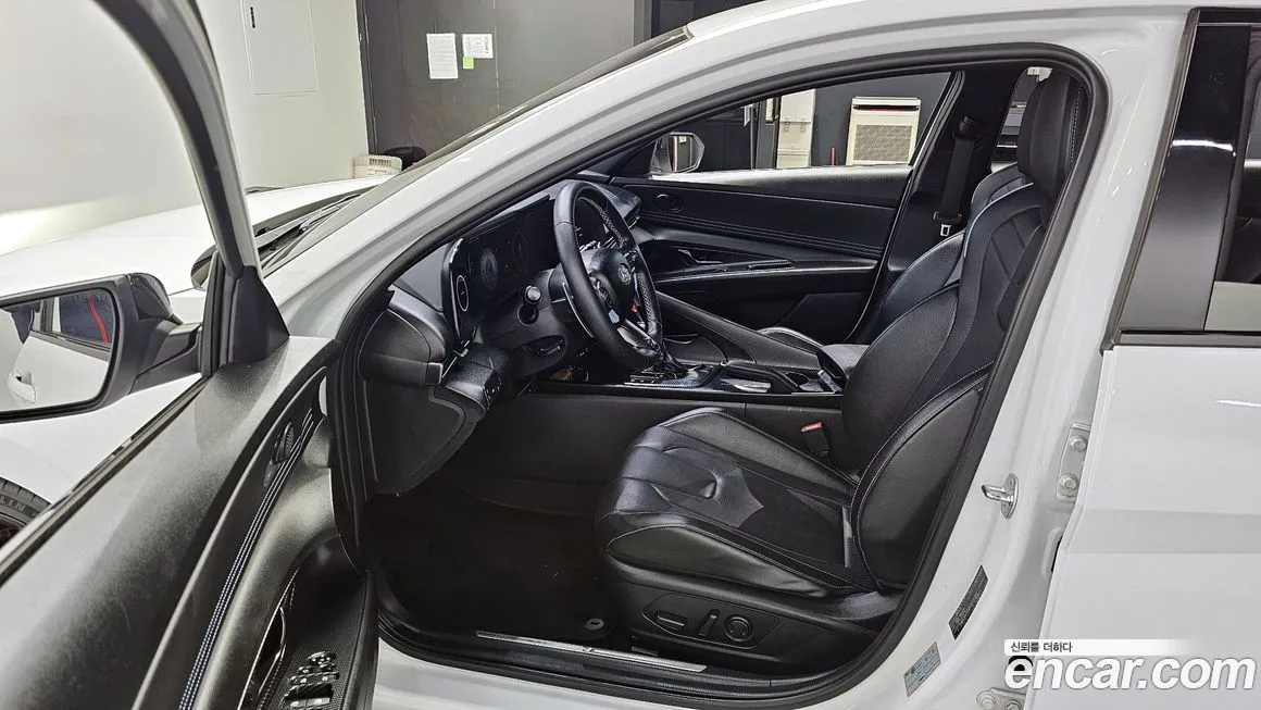 Hyundai AVANTE 2023 из KR, фото 4