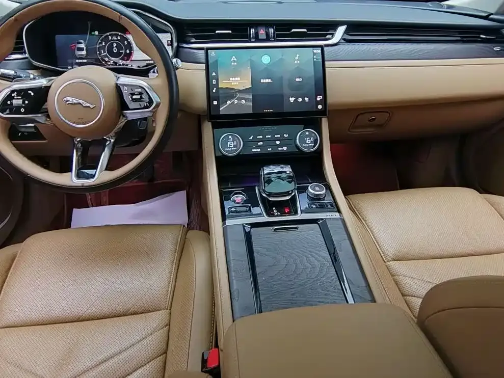 Jaguar XFL 2022 из CN, фото 5