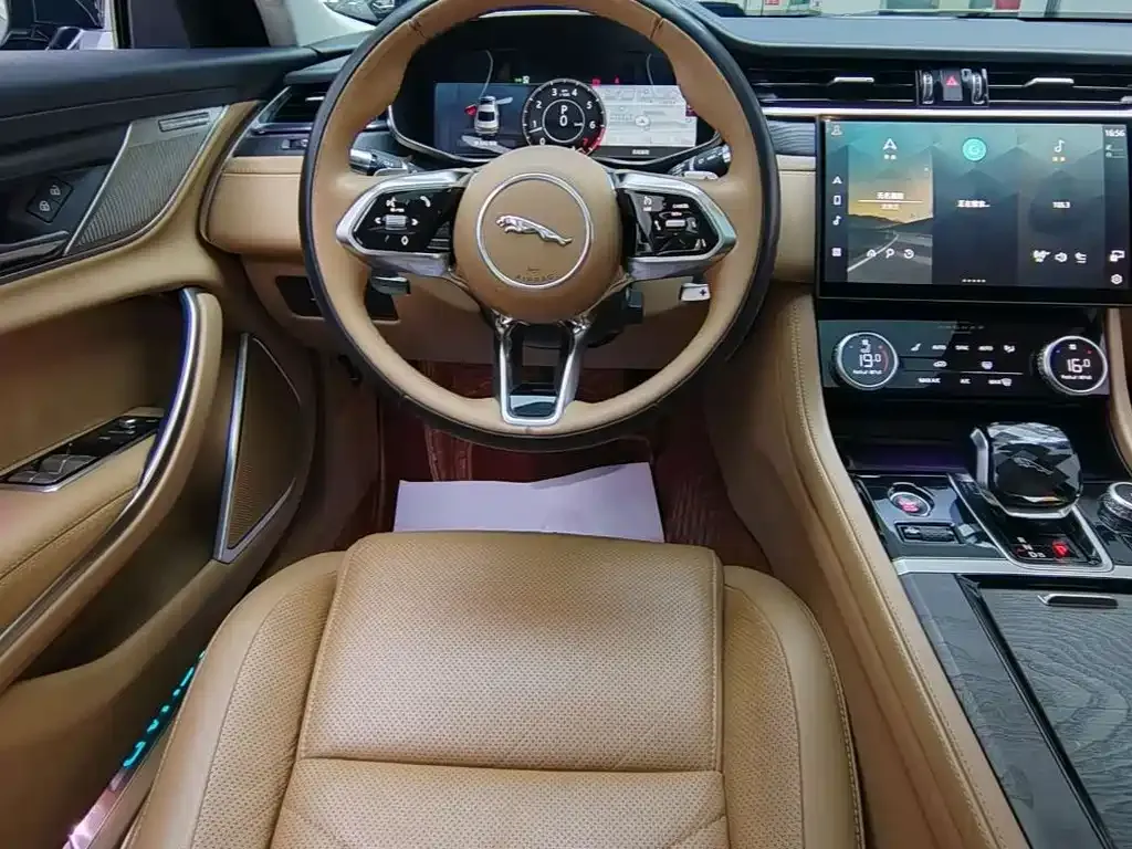 Jaguar XFL 2022 из CN, фото 7