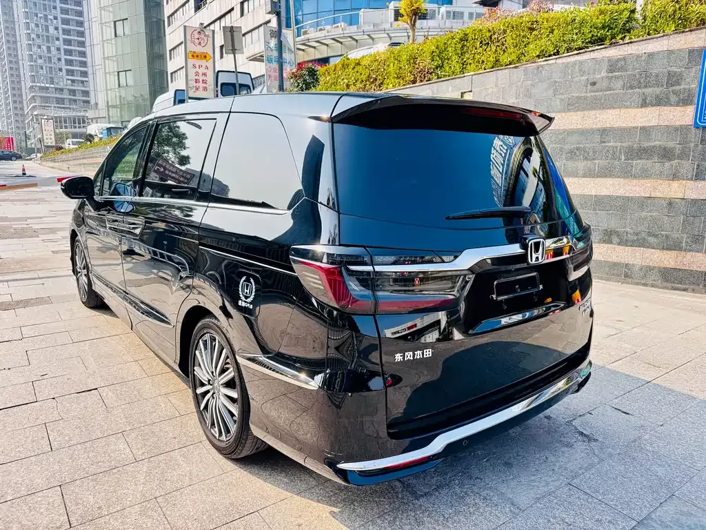 Honda Elysion — фото 4