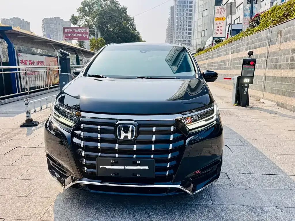 Honda Elysion — фото 8