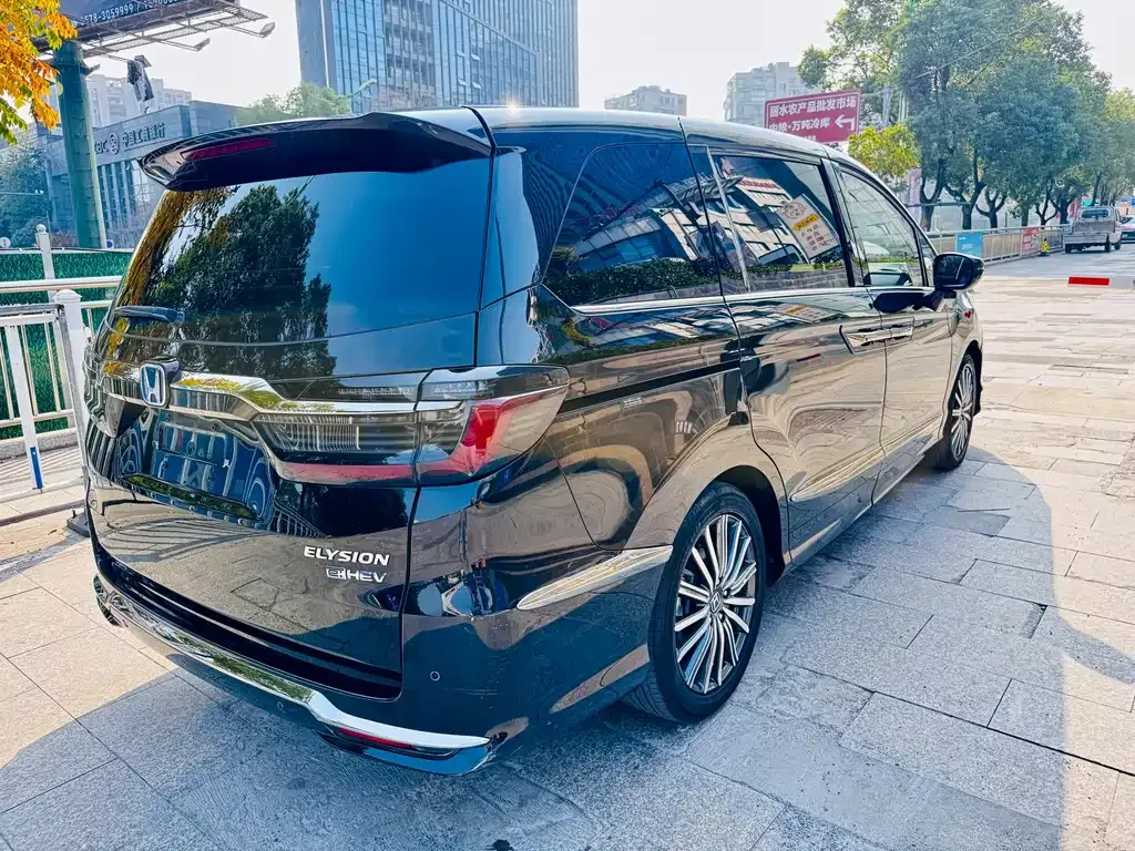 Honda Elysion — фото 9