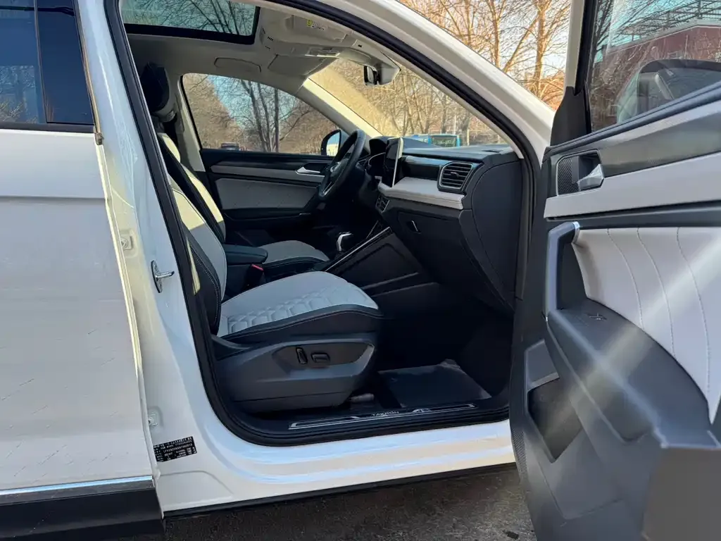 Volkswagen Tayron 2023 из CN, фото 3