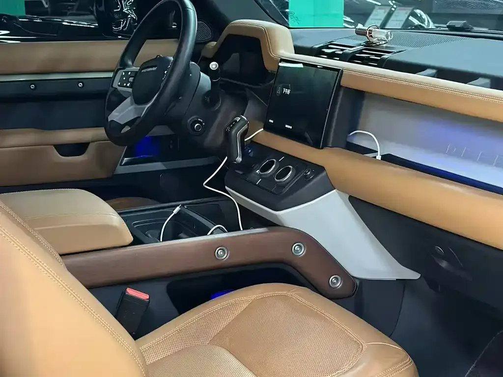 Land Rover Defender 2024 из CN, фото 3