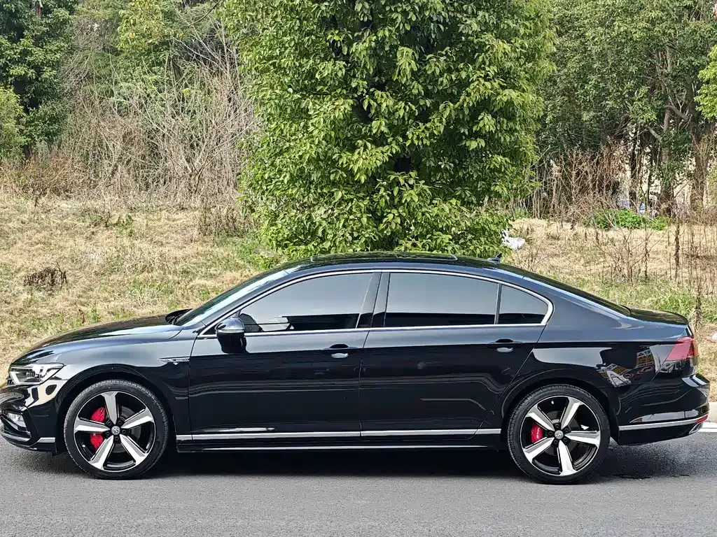 Volkswagen Magotan 2024 из CN, фото 7