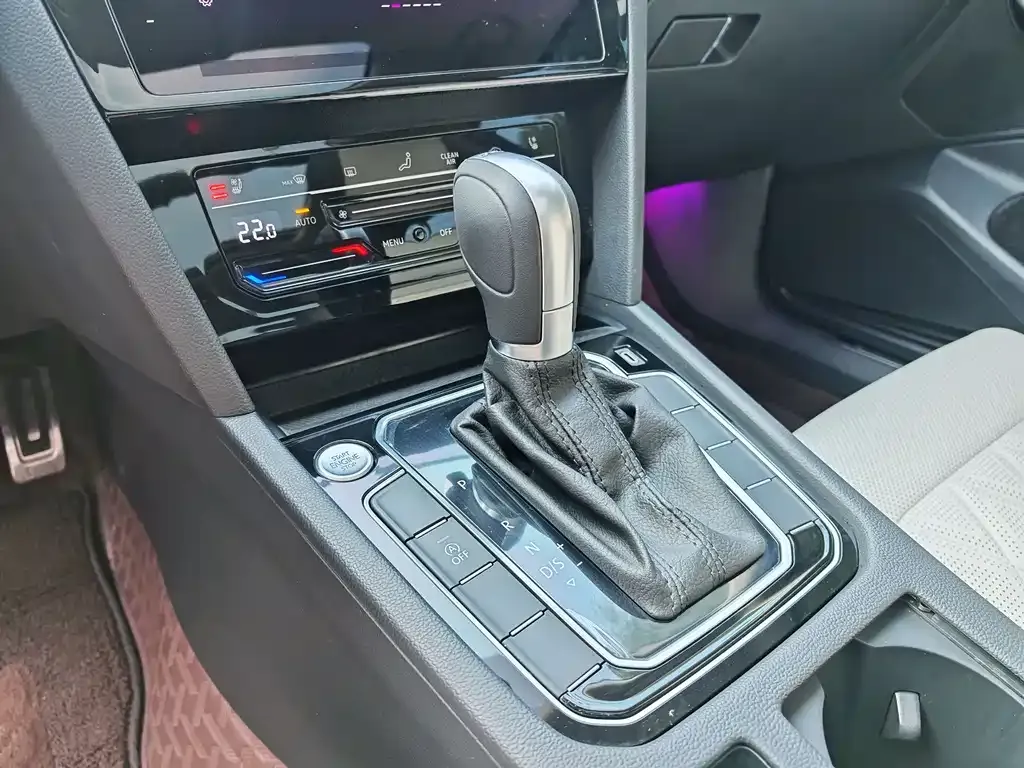 Volkswagen Magotan 2024 из CN, фото 2