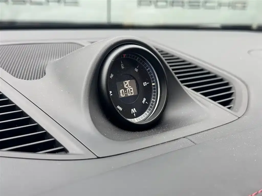 Porsche Macan 2023 из CN, фото 10