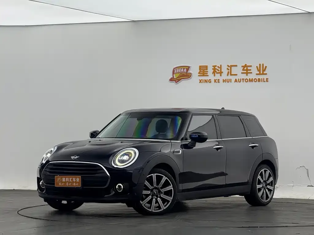 MINI Clubman — фото 1
