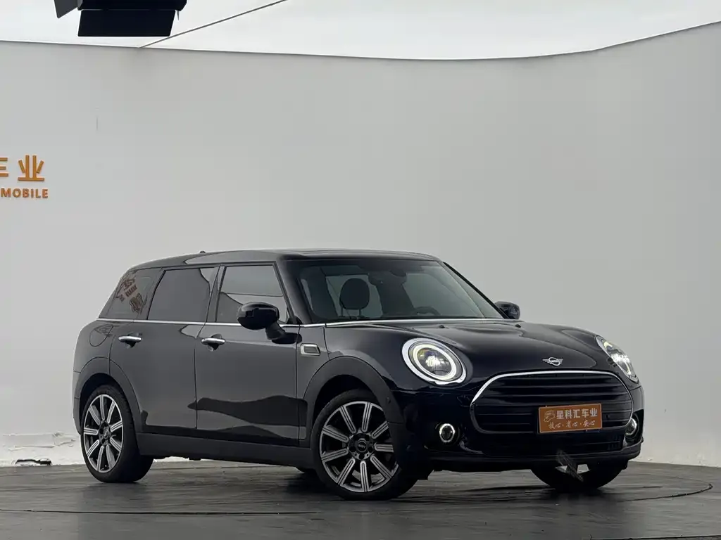MINI Clubman — фото 2