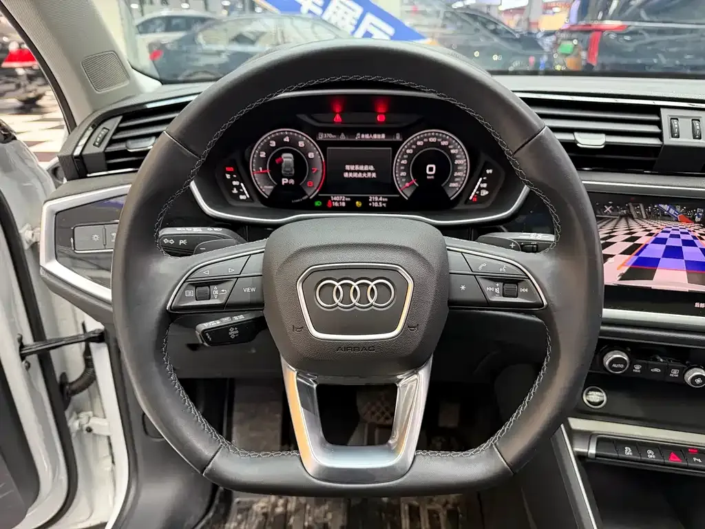 Audi Q3 2023 из CN, фото 8