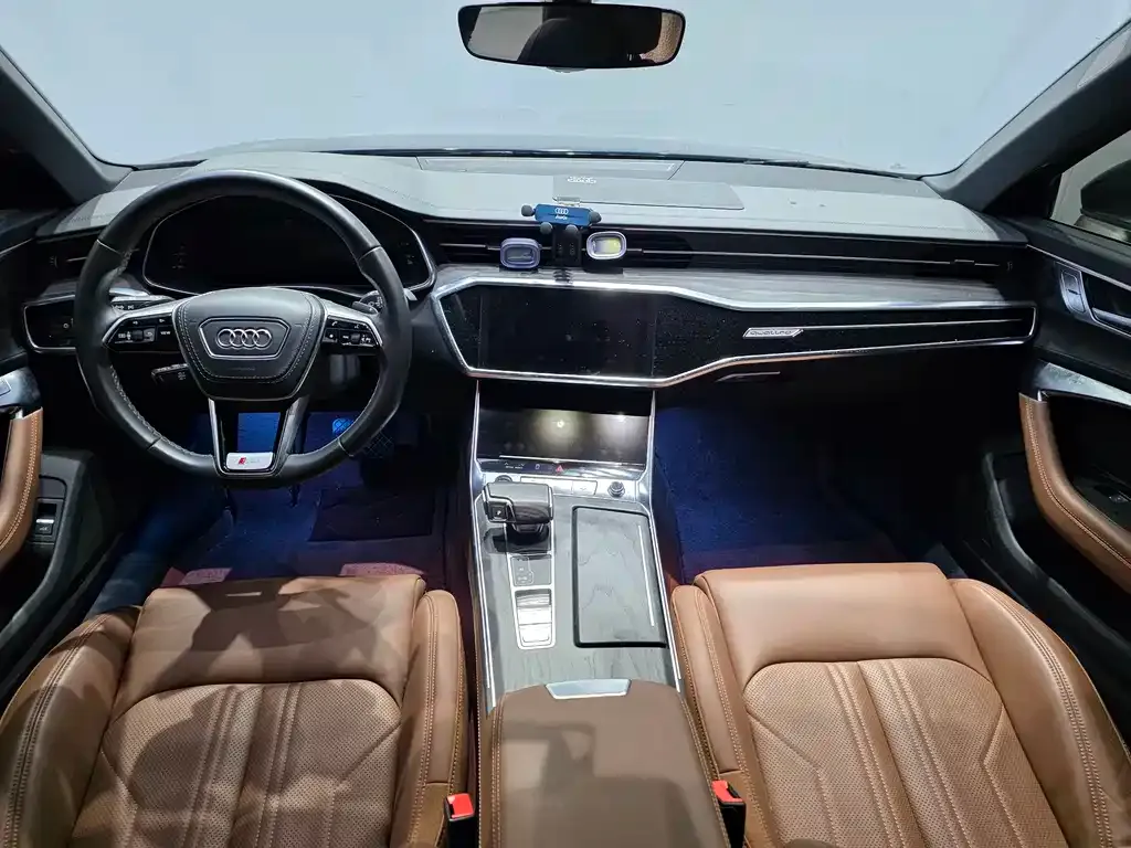 Audi A6L 2023 из CN, фото 6