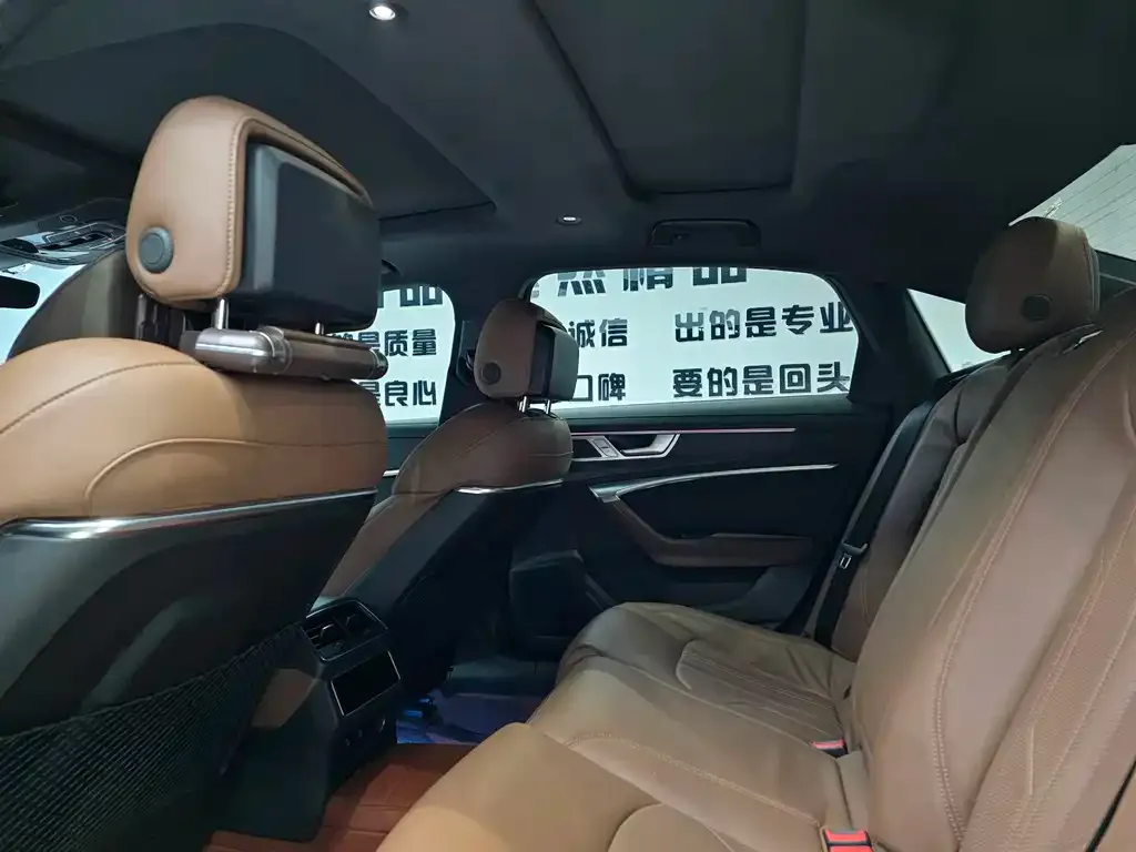 Audi A6L 2023 из CN, фото 7