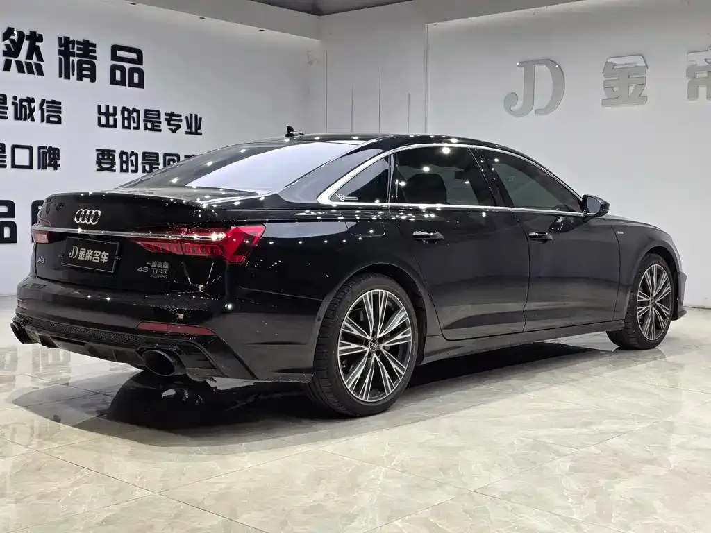 Audi A6L 2023 из CN, фото 4