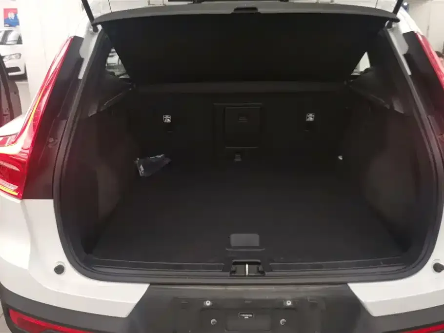 Volvo XC40 2021 из CN, фото 6
